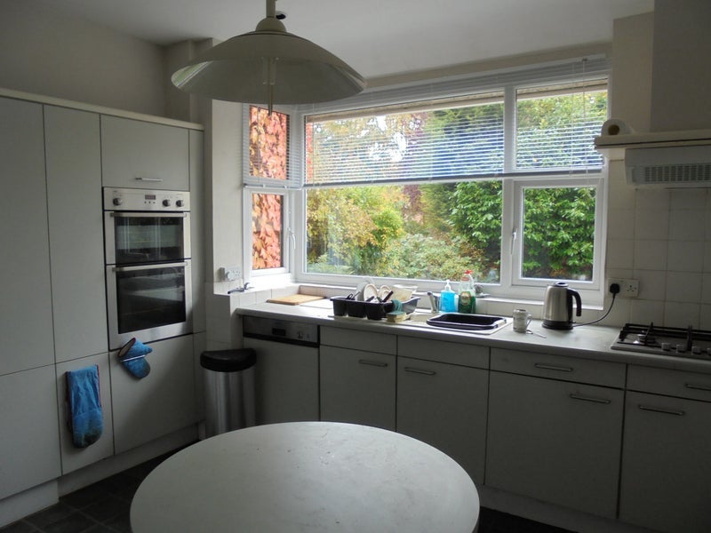 Room Warwick Road in Metropolitan Borough of Solihull