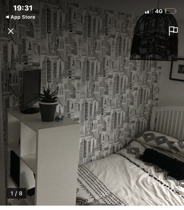 Room Crown Road in Bristol