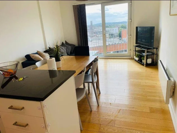 Flat Beechen Grove in Watford