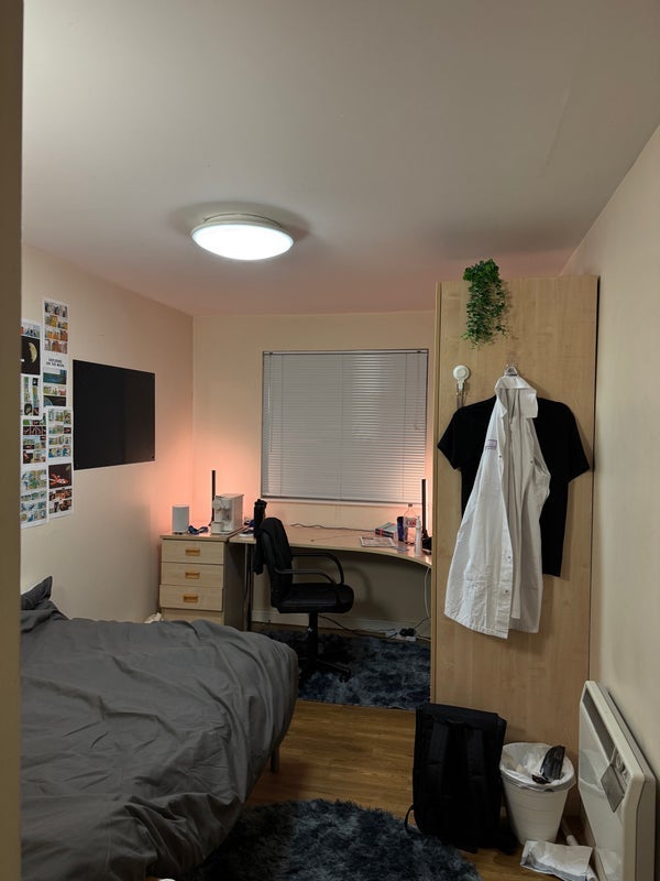Room Moss Lane East in Manchester