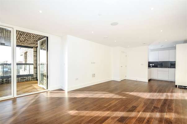 Flat Upper Richmond Road in Greater London
