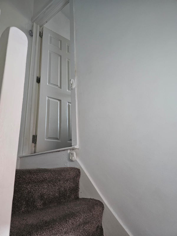 Room Manor Farm Road in Birmingham