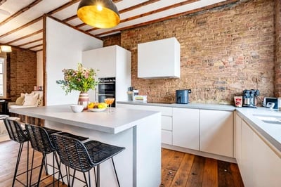 House Pembridge Villas in Greater London