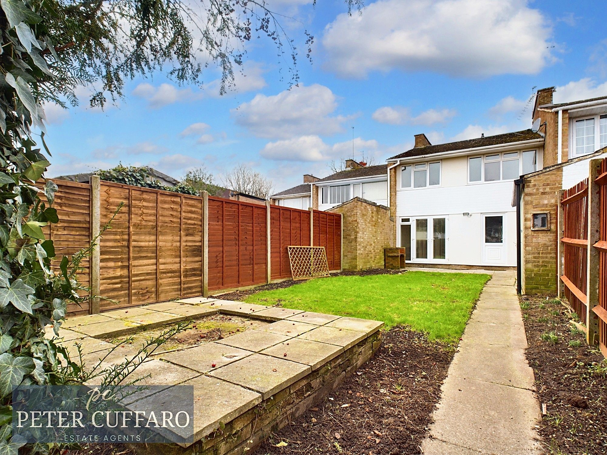 House Porters Close in East Hertfordshire