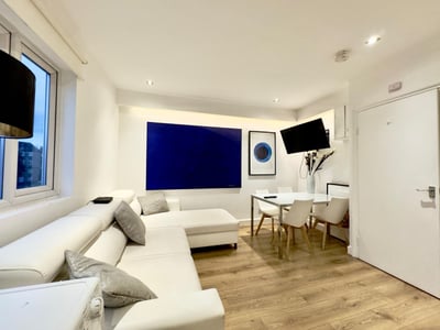 Flat Bedford Road in Greater London