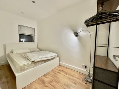 Flat Bedford Road in Greater London