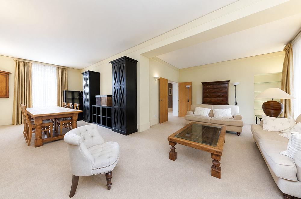 Flat North Audley Street in City of Westminster