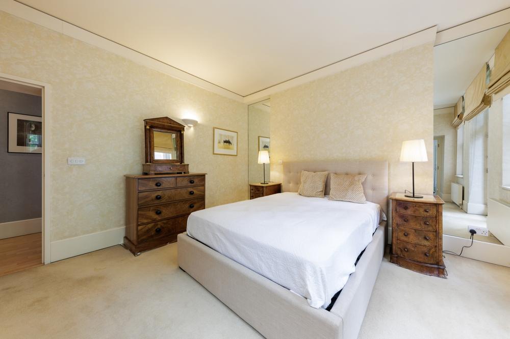 Flat North Audley Street in City of Westminster