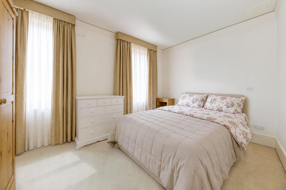Flat North Audley Street in City of Westminster