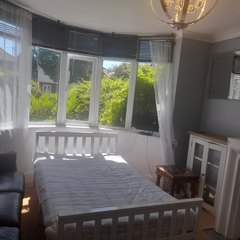 Room Locking Road in Weston-super-Mare