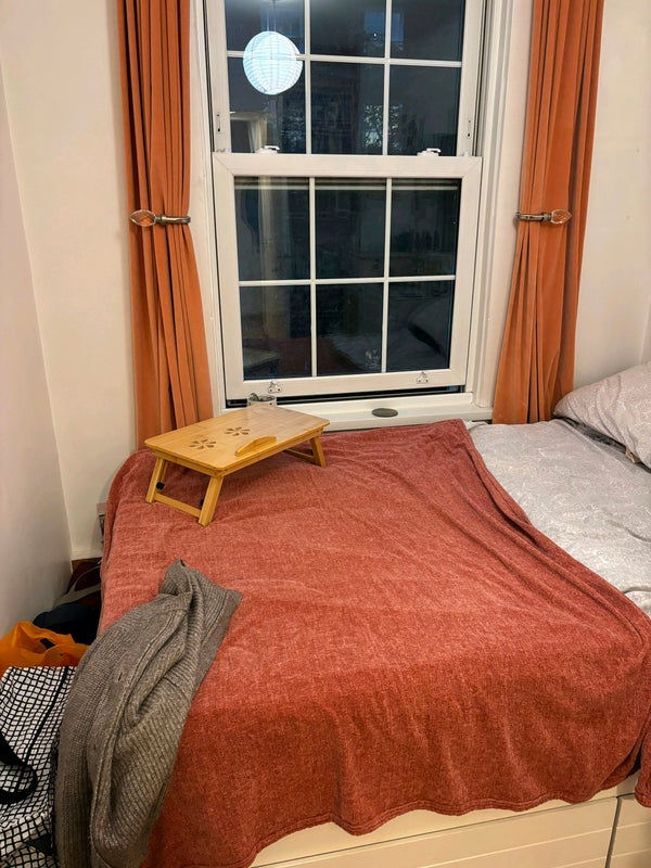 Room Andover Road in Greater London