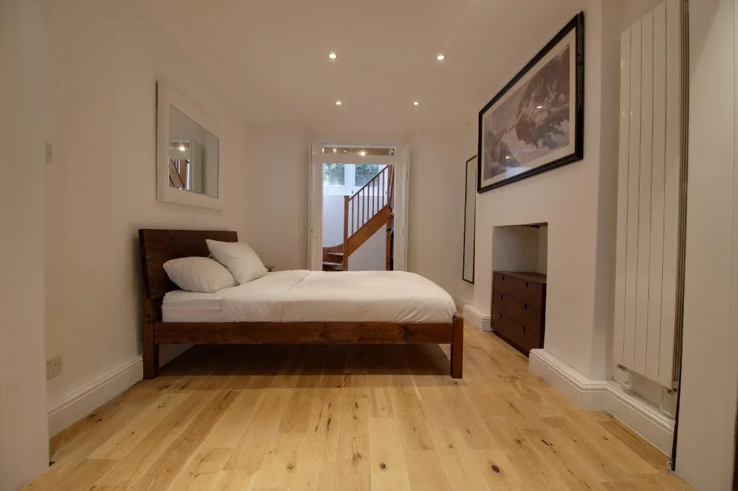 Flat Eversholt Street in Greater London