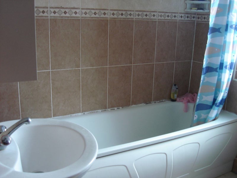 Room Gardner Road in Greater London