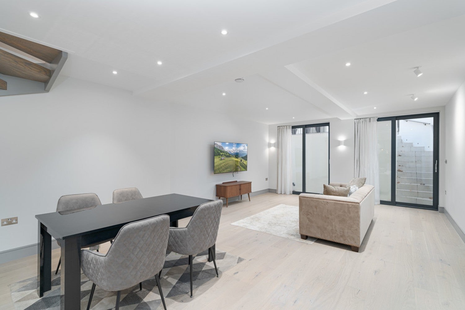 Flat Lots Road in Greater London