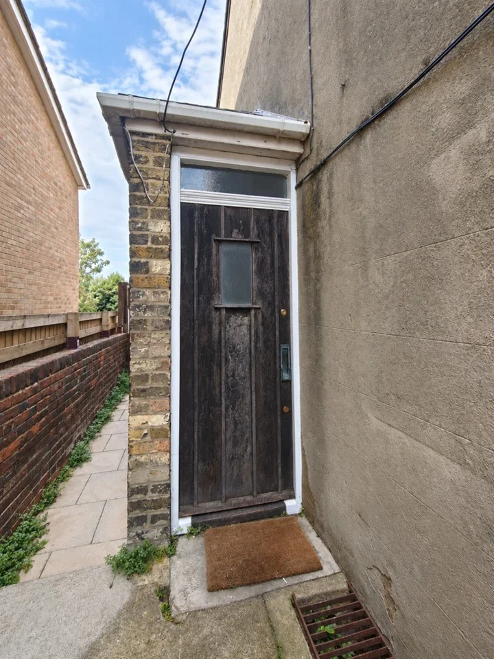 House Malling Road in Tonbridge and Malling