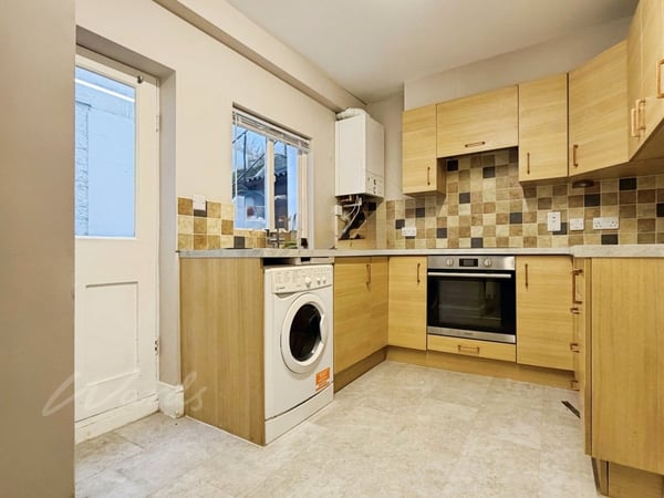 Flat Paragon in Thanet
