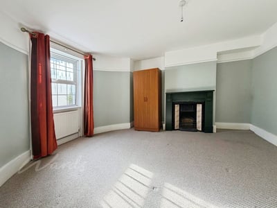 Flat Paragon in Thanet