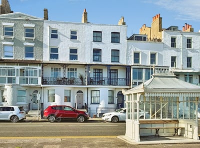 Flat Paragon in Thanet