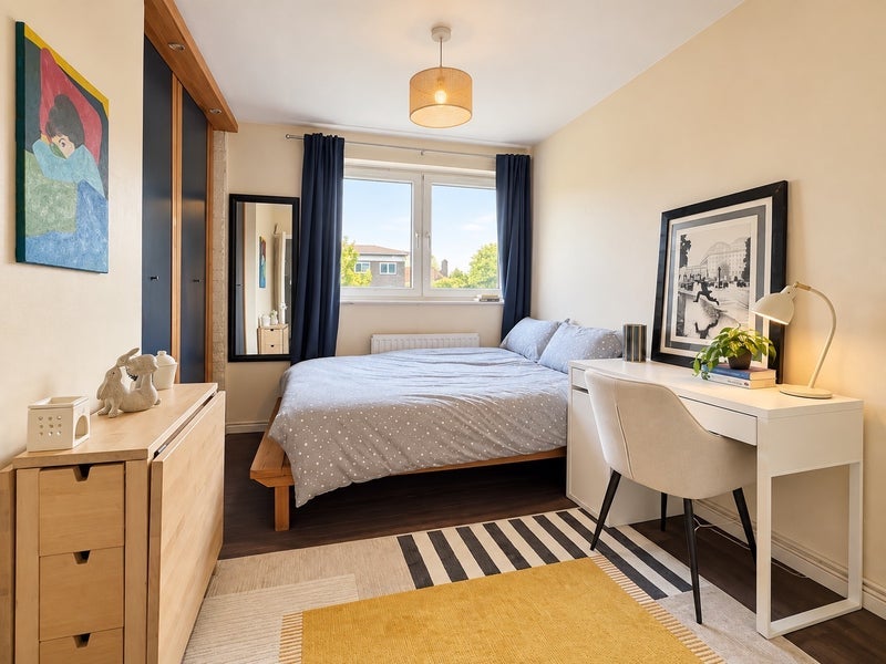 Room Nuttall Street in Greater London
