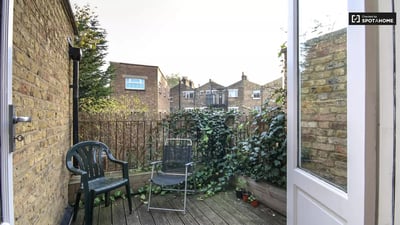 Room Cambridge Heath Road in Greater London