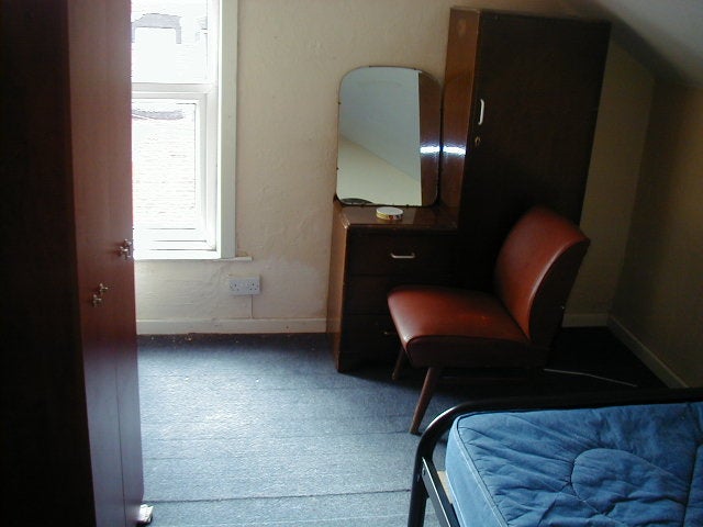 Flat Harold Avenue in Leeds