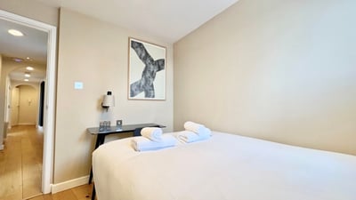 Flat Charlotte Street in Greater London
