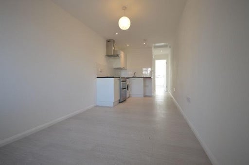 Flat Gresham Drive in Greater London