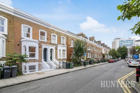 House Bellefields Road in Greater London