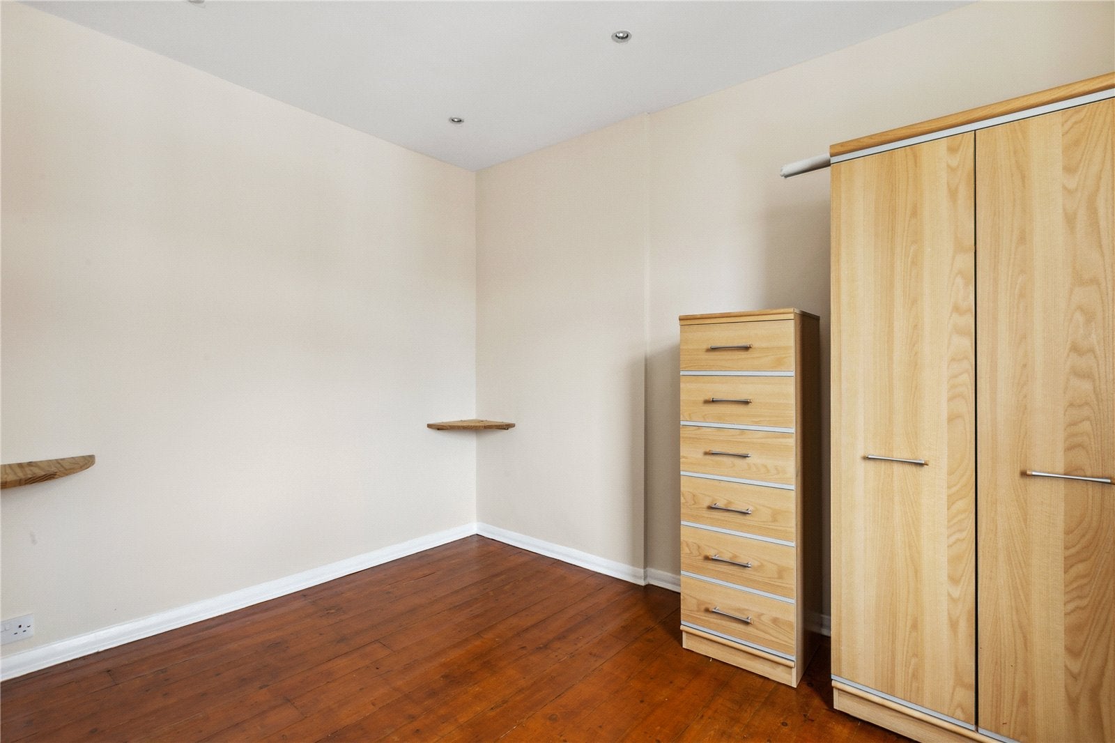 Flat Milson Road in Greater London