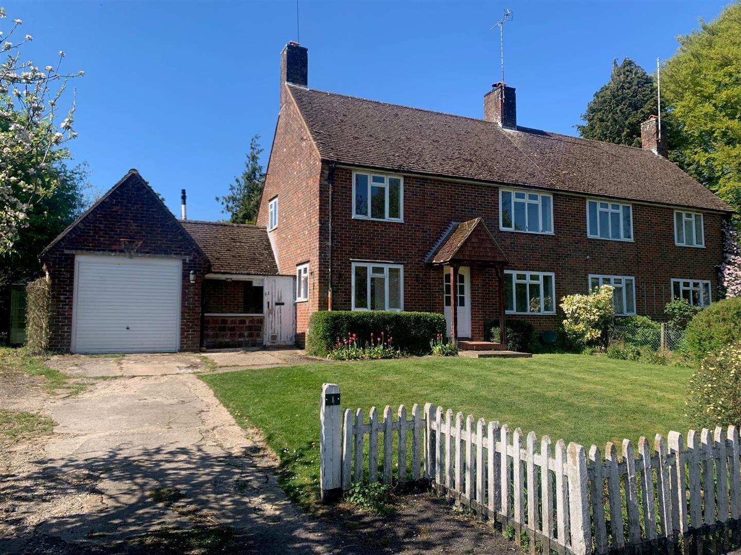 House Southwood Farm in Basingstoke and Deane