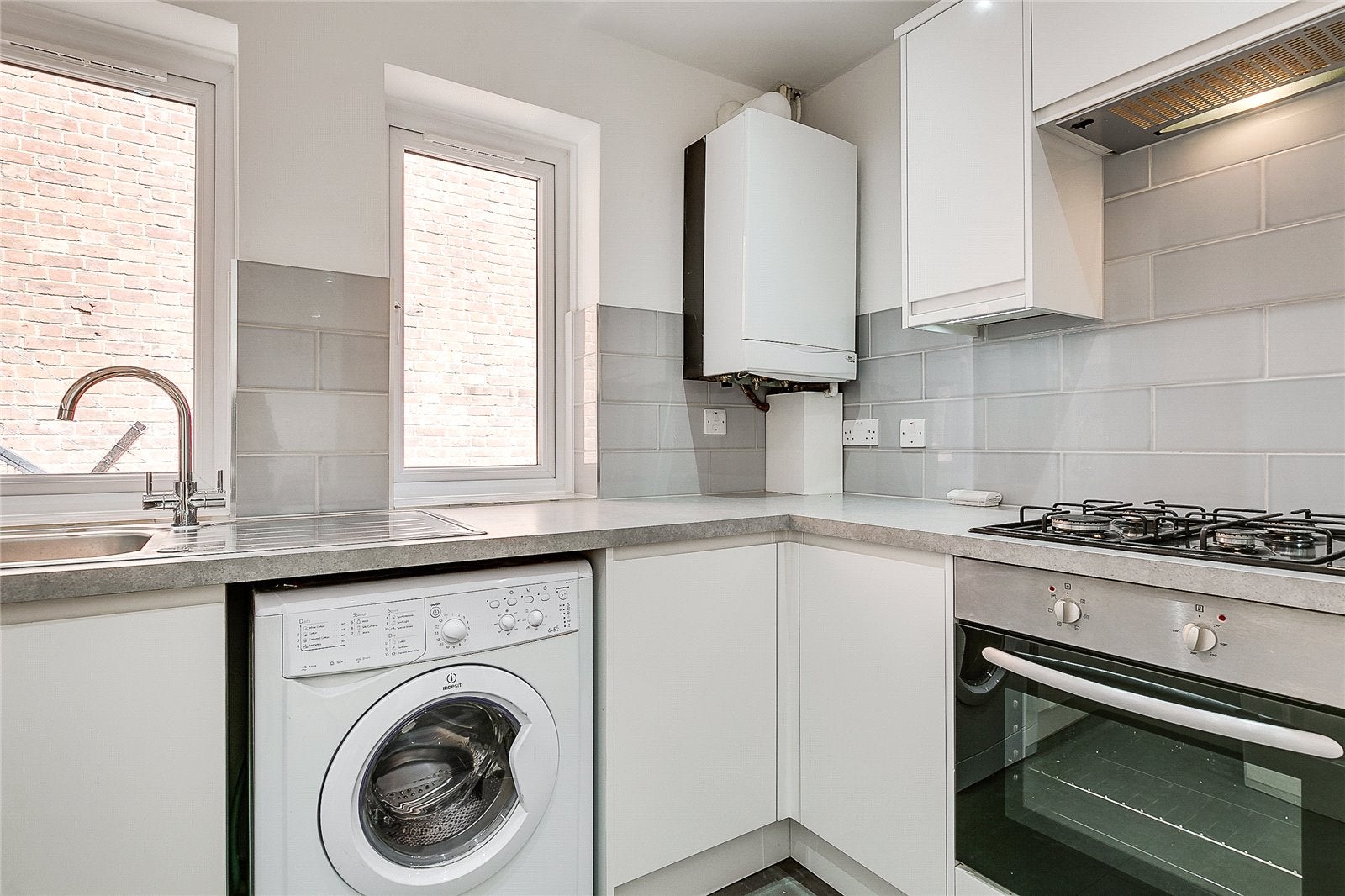 Flat Romney Mews in City of Westminster