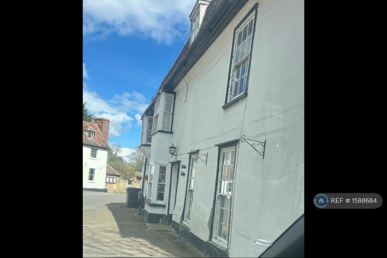 Room High Street in South Cambridgeshire