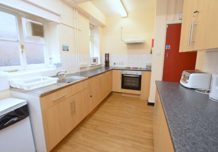 Room Redlands Road in Reading