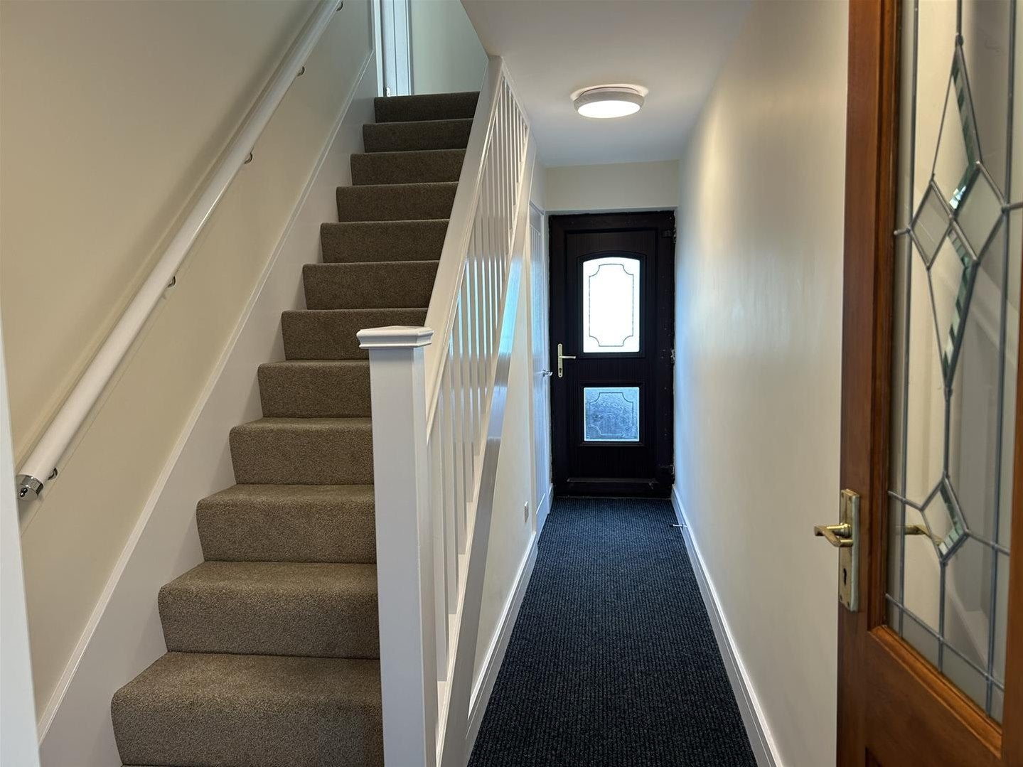 Flat Lanchester Way in Smith's Wood
