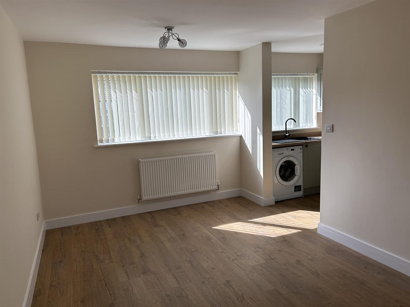 Flat Lanchester Way in Smith's Wood