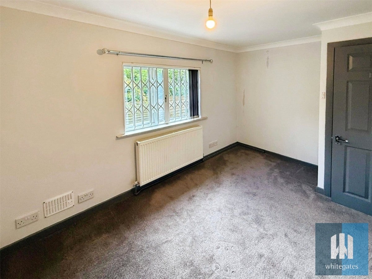 Flat Bentley Street in Kirklees