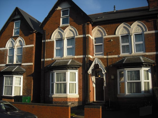 Flat Newnham Road in Birmingham