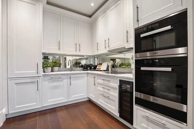 Flat Prince of Wales Terrace in Greater London
