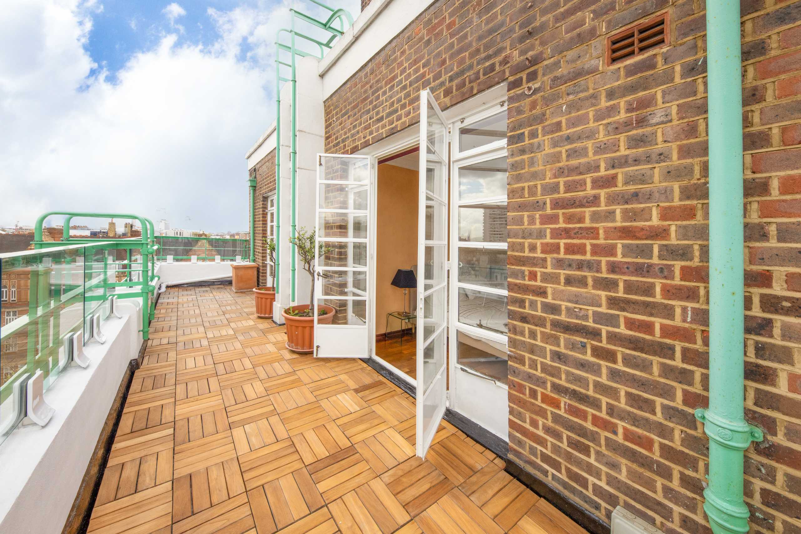 Flat Marylebone Road in City of Westminster
