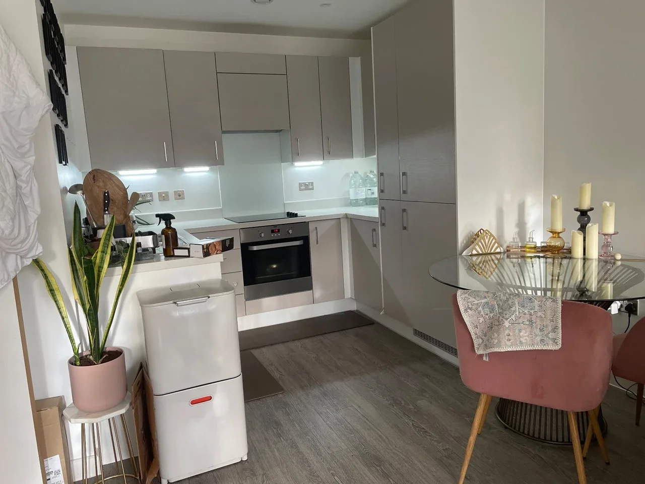 Flat Medawar Drive in Greater London