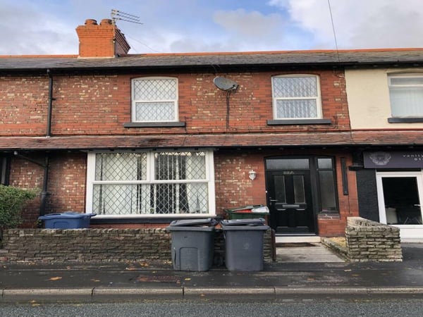 Room Derby Street West in West Lancashire