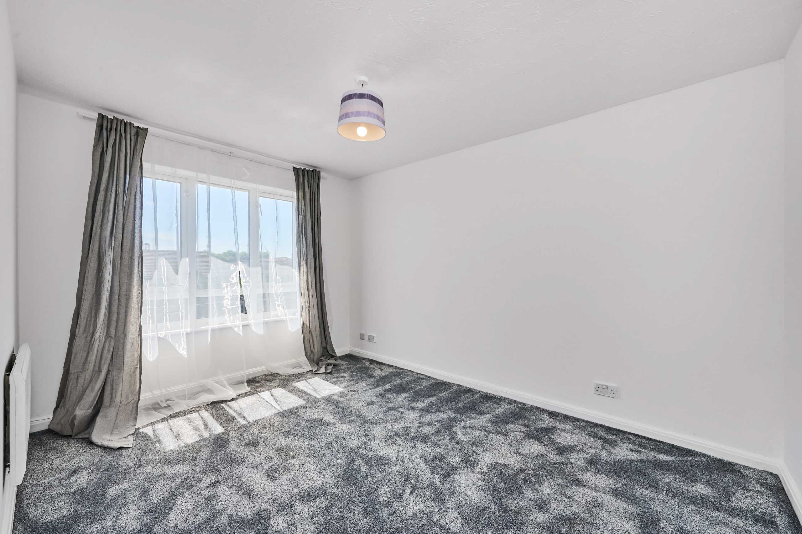 Flat Rossetti Road in Greater London