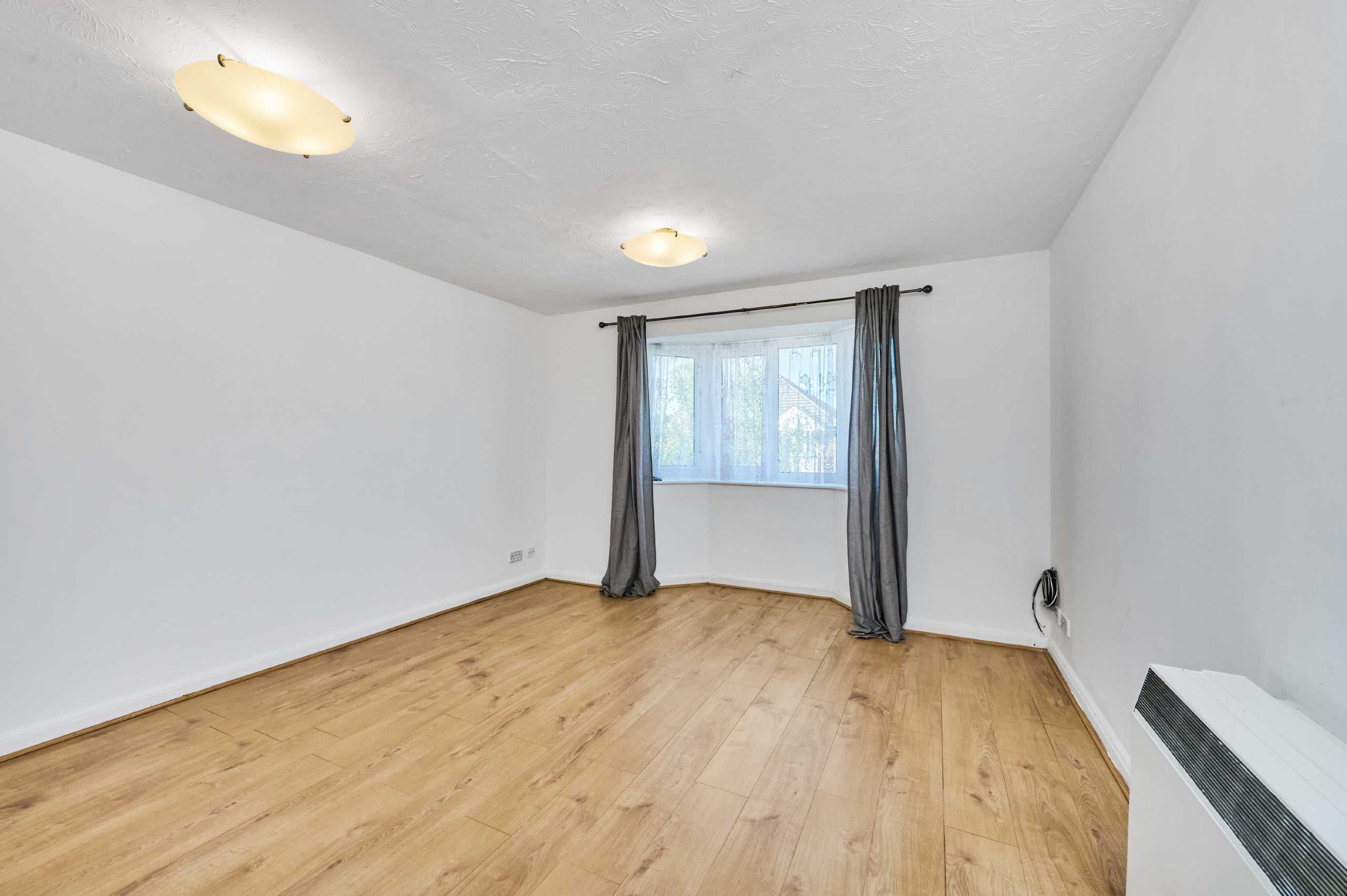Flat Rossetti Road in Greater London