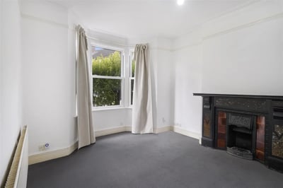 House Forward Drive in Greater London
