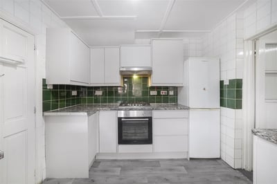 House Forward Drive in Greater London