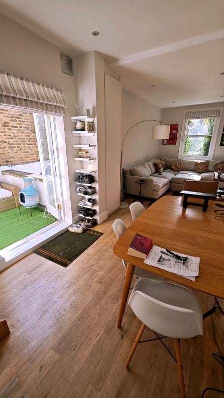 Room Evangelist Road in Greater London
