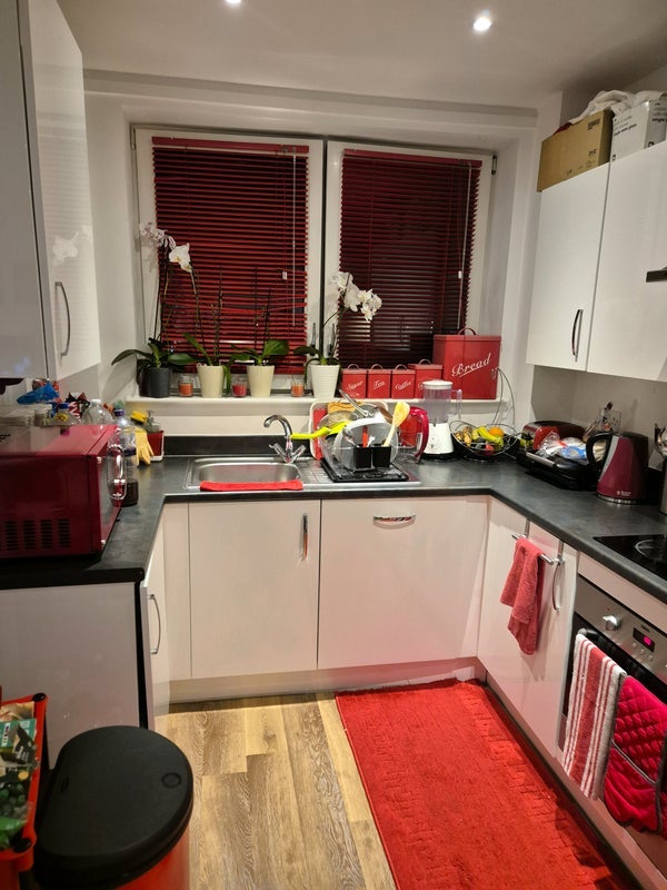Room Swainson Road in Greater London