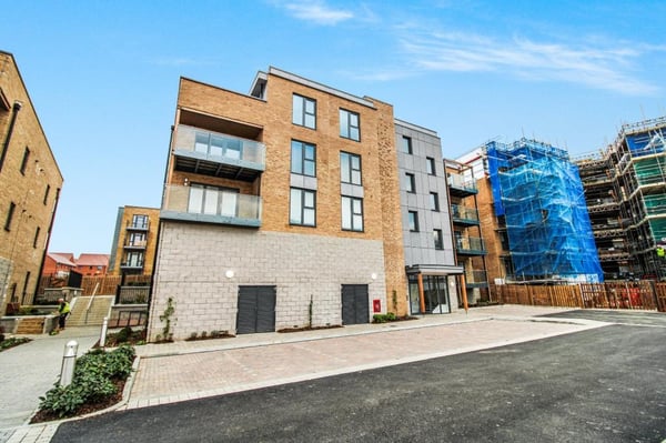 Flat Heron Court in Ebbsfleet Garden City