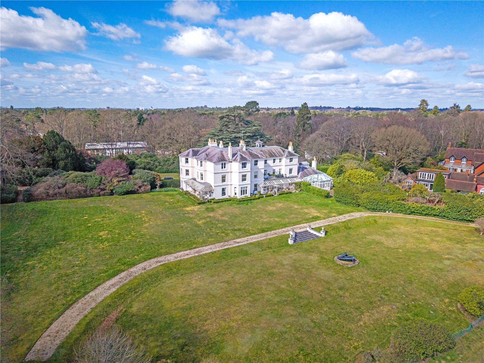 Flat Prince Albert Drive in Chavey Down