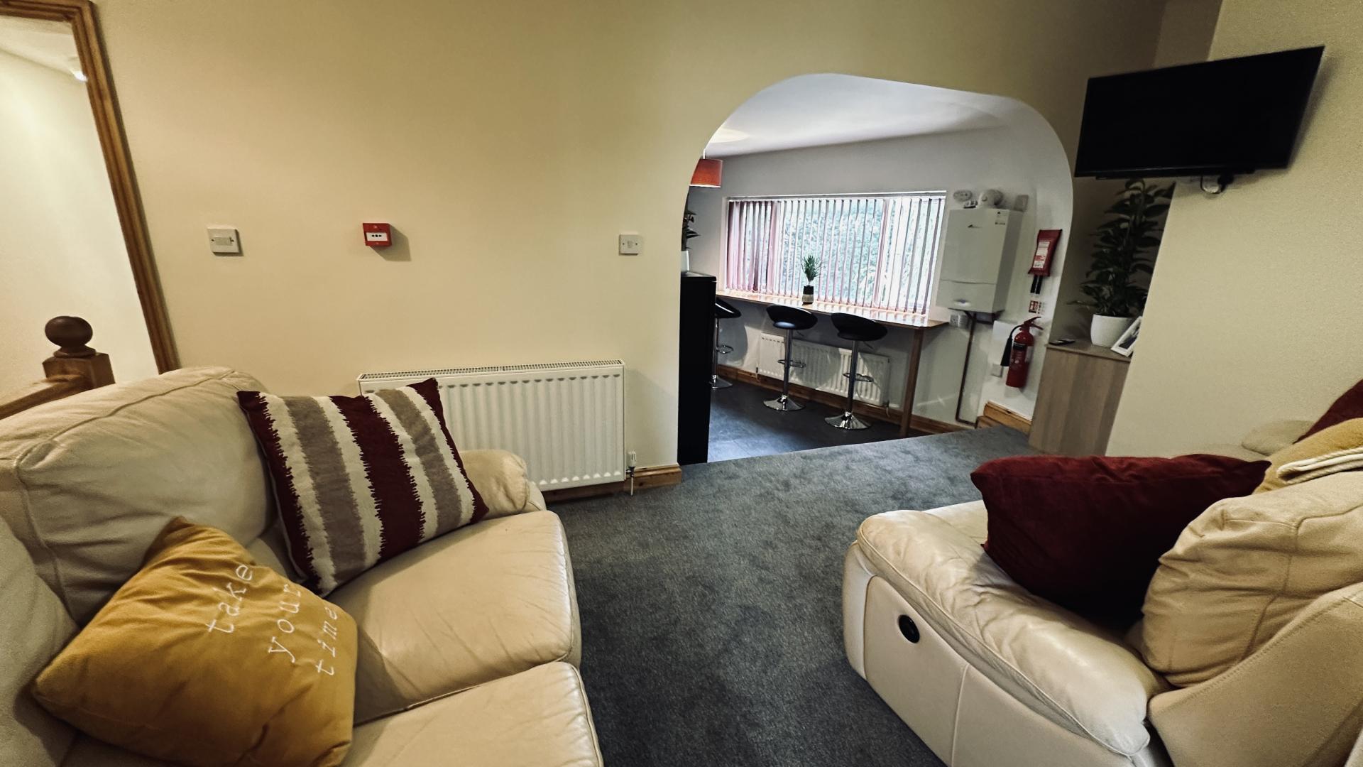 Room Cheyney Road in Chester